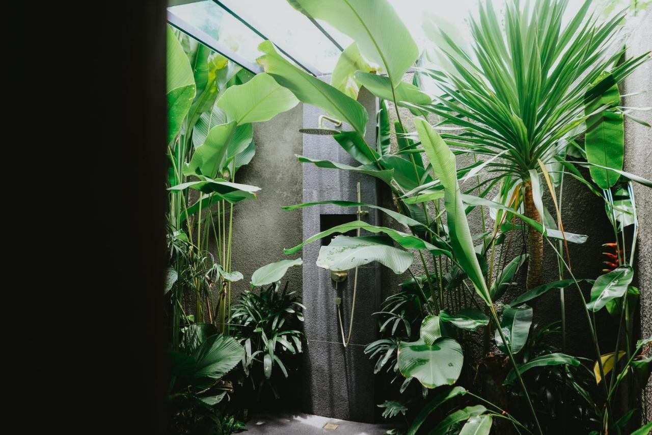 Porter Hotel - Surf & Yoga Retreat Kuta  Buitenkant foto