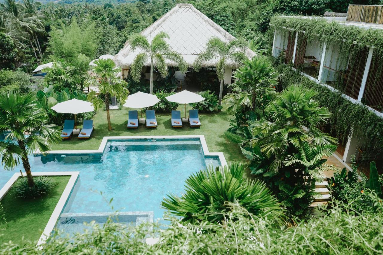 Porter Hotel - Surf & Yoga Retreat Kuta  Buitenkant foto